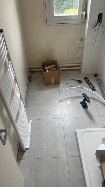 Une installation d'équipement pour salle de bain ou cuisine à Dammarie-Les-Lys proche de Melun (77000) ?